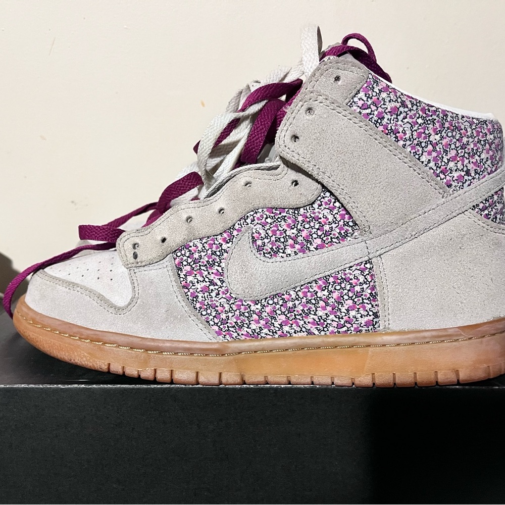 2008 Women's Nike Dunk High Premium Logan Berry Grey White Gum Size 9.5 Rare OG
